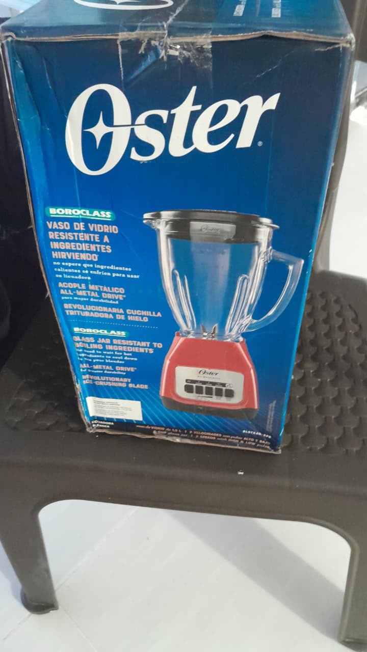 LICUADORA OSTER